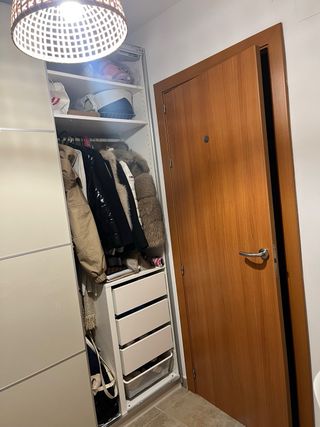 Armario de ikea semi nuevo