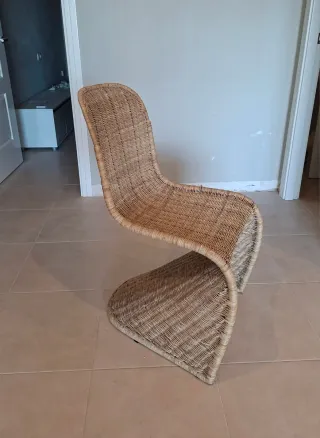 Silla de ratán decorativa