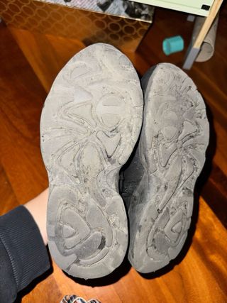 Stivali bassi neri con pelo sintetico