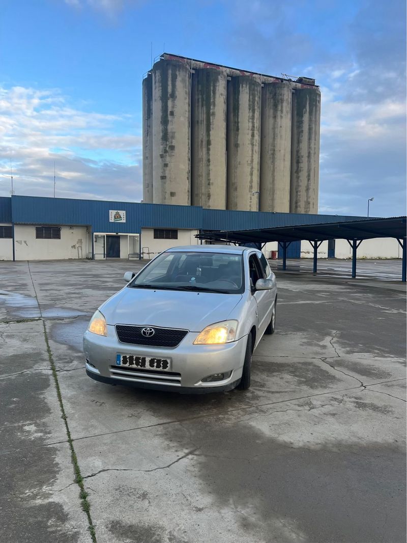 Toyota Corolla 2002 - foto 1