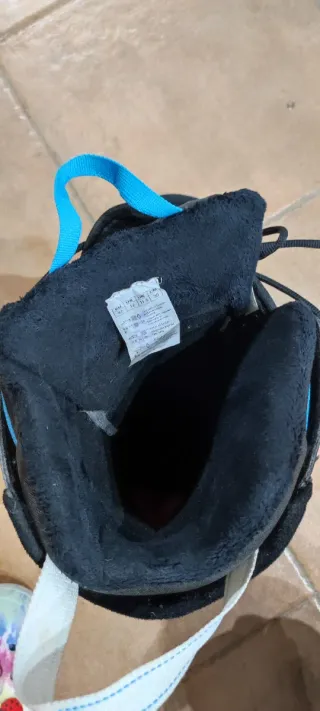 Botas de Snowboard Negras y Azules