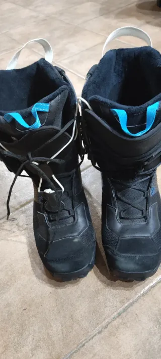Botas de Snowboard Negras y Azules