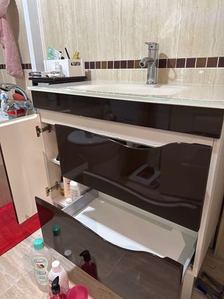 Mueble de baño moderno madera y cristal