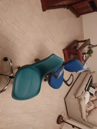 Sillas de escritorio en buen estado 50€ las 2 unid