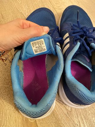 Zapatillas Adidas Azul y Blanco