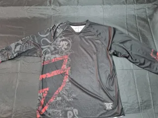 2 Camisetas de moto Shift negra y roja