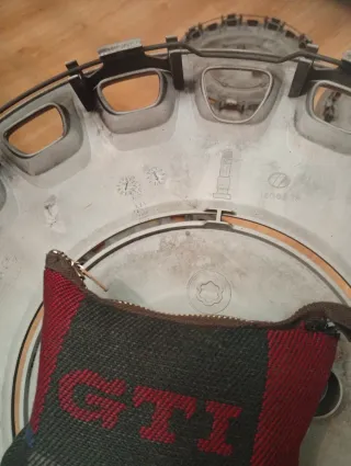 Tapacubos Originales Volvo V40 V50