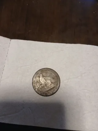 Monedas antiguas españolas y hay mas monedas .