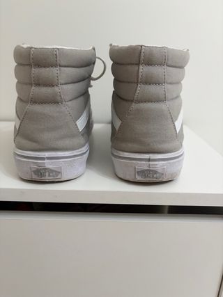 Zapatillas Vans Altas Grises y Blancas