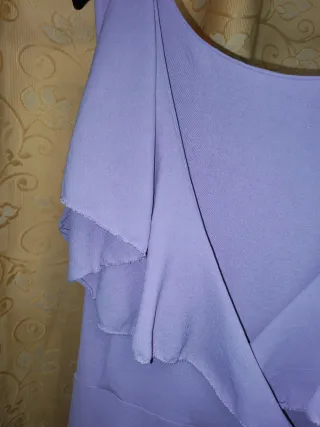 Vestido lila con volantes