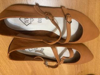 Bailarinas de Piel Marrones con Tiras y Hebilla