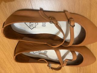 Bailarinas de Piel Marrones con Tiras y Hebilla