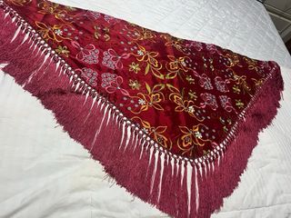 Manton Flamenco Granate Bordado
