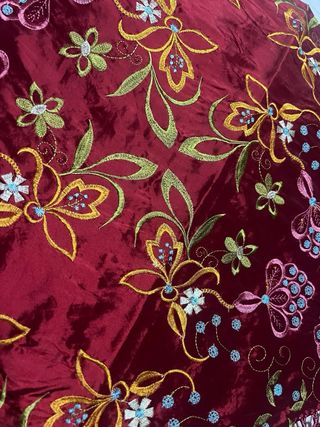 Manton Flamenco Granate Bordado