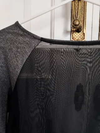 Camisa manga larga con transparencias