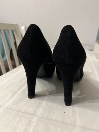Zapatos de tacón Gabbata ante y charol negros