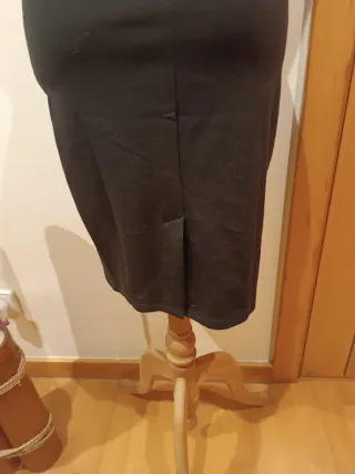 Vestido negro con botones