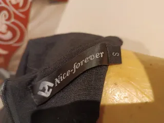 Vestido negro con botones