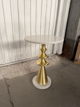 Mesita auxiliar mármol y metal dorada NUEVA