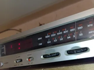Radio Despertador Antiguo