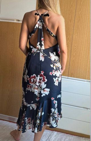 Abito floreale blu con balza di Zara