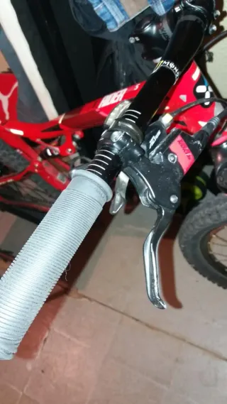 Bicicleta de Montaña Roja RR 540