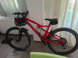 Bicicleta de Montaña Roja RR 540