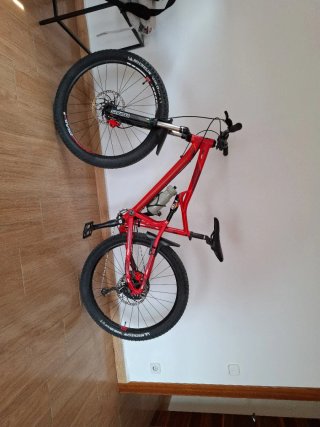 Bicicleta de Montaña Roja RR 540