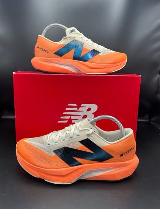 New Balance FuelCell Rebel v4 Arancioni N.42