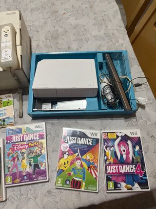 Nintendo Wii con scatola e 7 giochi