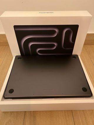 MacBook Pro 16 M4 Max 48GB 16 Núcleos SSD 1TB