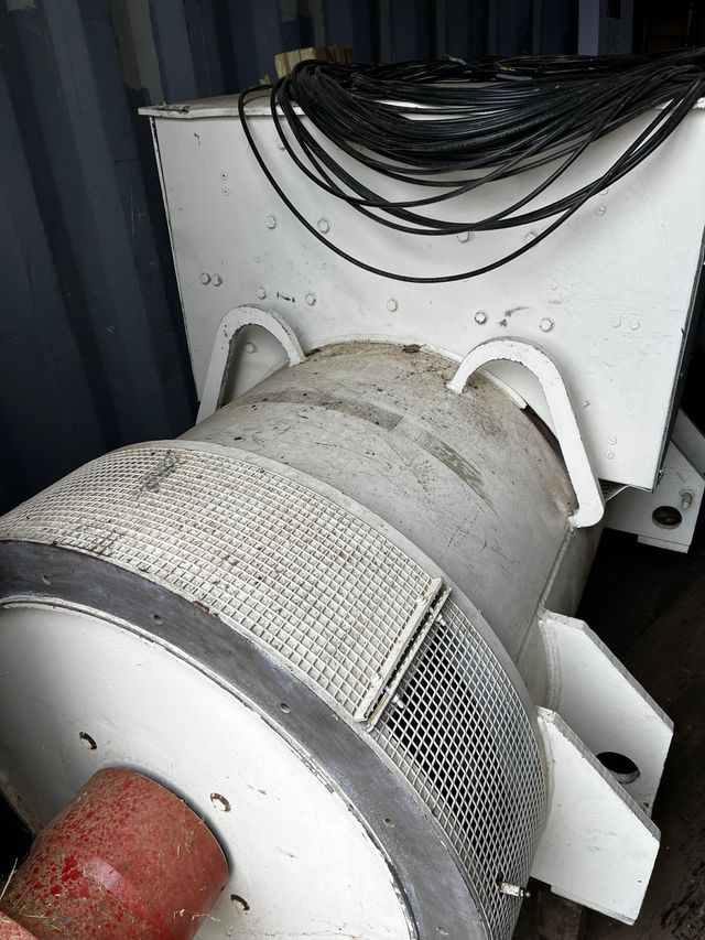 Alternador Leroy Somer