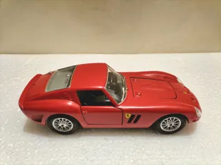 Ferrari 250 GTO Bburago 1/24