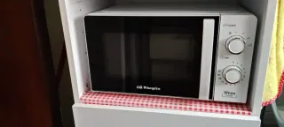 Microondas Orbegozo Blanco