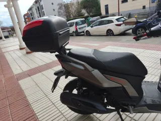 Kymco Agility S125 Scooter, de Noviembre del 2024