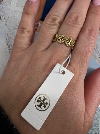 Anillo Tory Burch Dorado talla 54