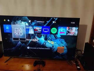 PS4 + Mando + Soporte Carga