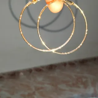 Aretes Aro Negros y Dorados