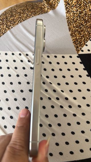 iPhone 15 Pro Max Plata Como Nuevo