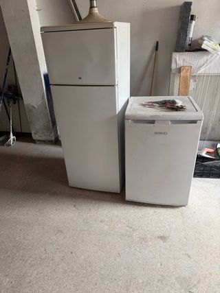 Frigorífico y congelador blanco