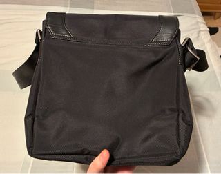 Bandolera negra de caballero de piel y tela