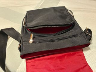 Bandolera negra de caballero de piel y tela