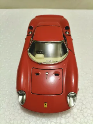 Ferrari 250 LM Bburago 1/24
