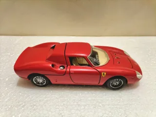 Ferrari 250 LM Bburago 1/24