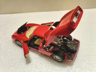 Ferrari 250 LM Bburago 1/24