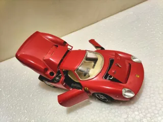 Ferrari 250 LM Bburago 1/24