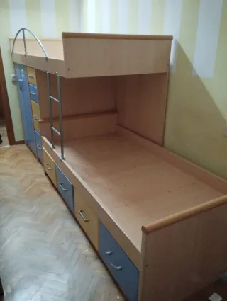 Cama litera con armario y cajones