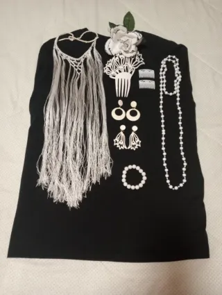 Traje de Gitana Negro con Lunares Blancos