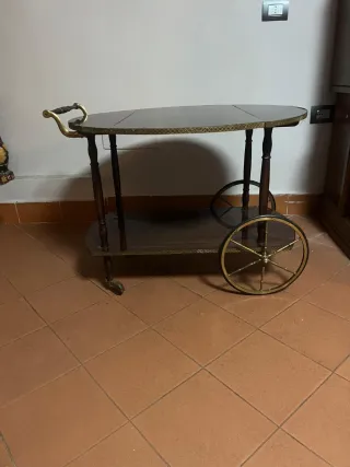 Carrello porta vivande vintage espandibile