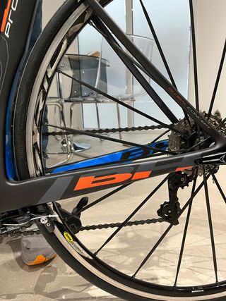 Bicicleta BH G6 Pro Ultegra 105